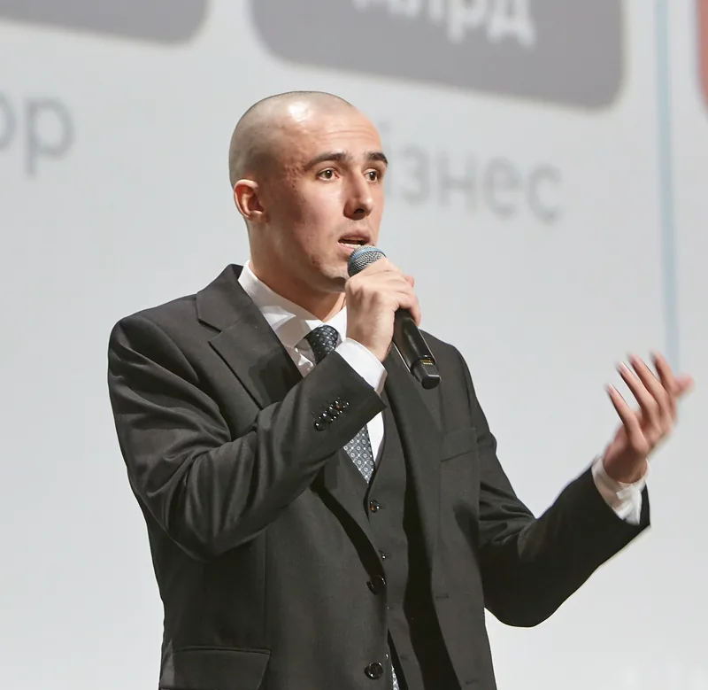 Адріан Пантюхов
